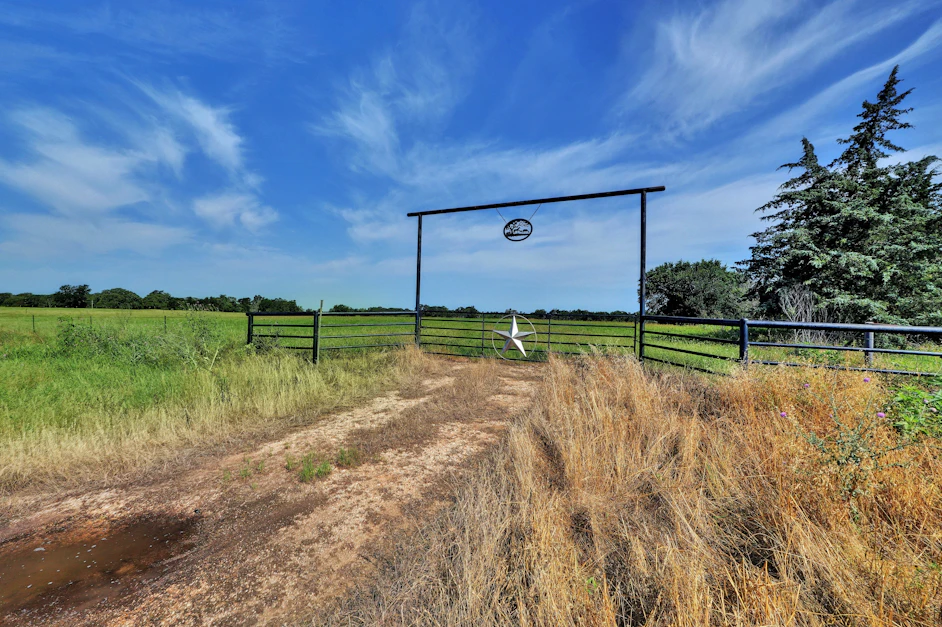 00 FM 619, Elgin, TX 78621, Presented by James Schwarz, Edmiston Properties. Powered by HomeDiary